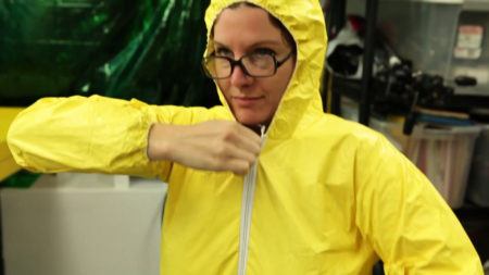 Mariah Robertson Wears a Yellow Suit to Work